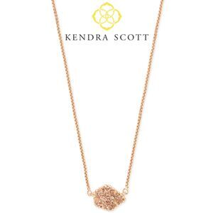 NWOT Kendra Scott Tess Rosegold Iridescent Drusy Dainty Necklace